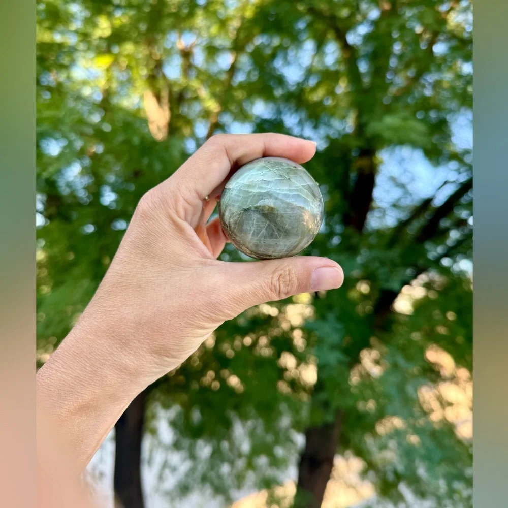 Green Moonstone Sphere - Picture 1 of 8